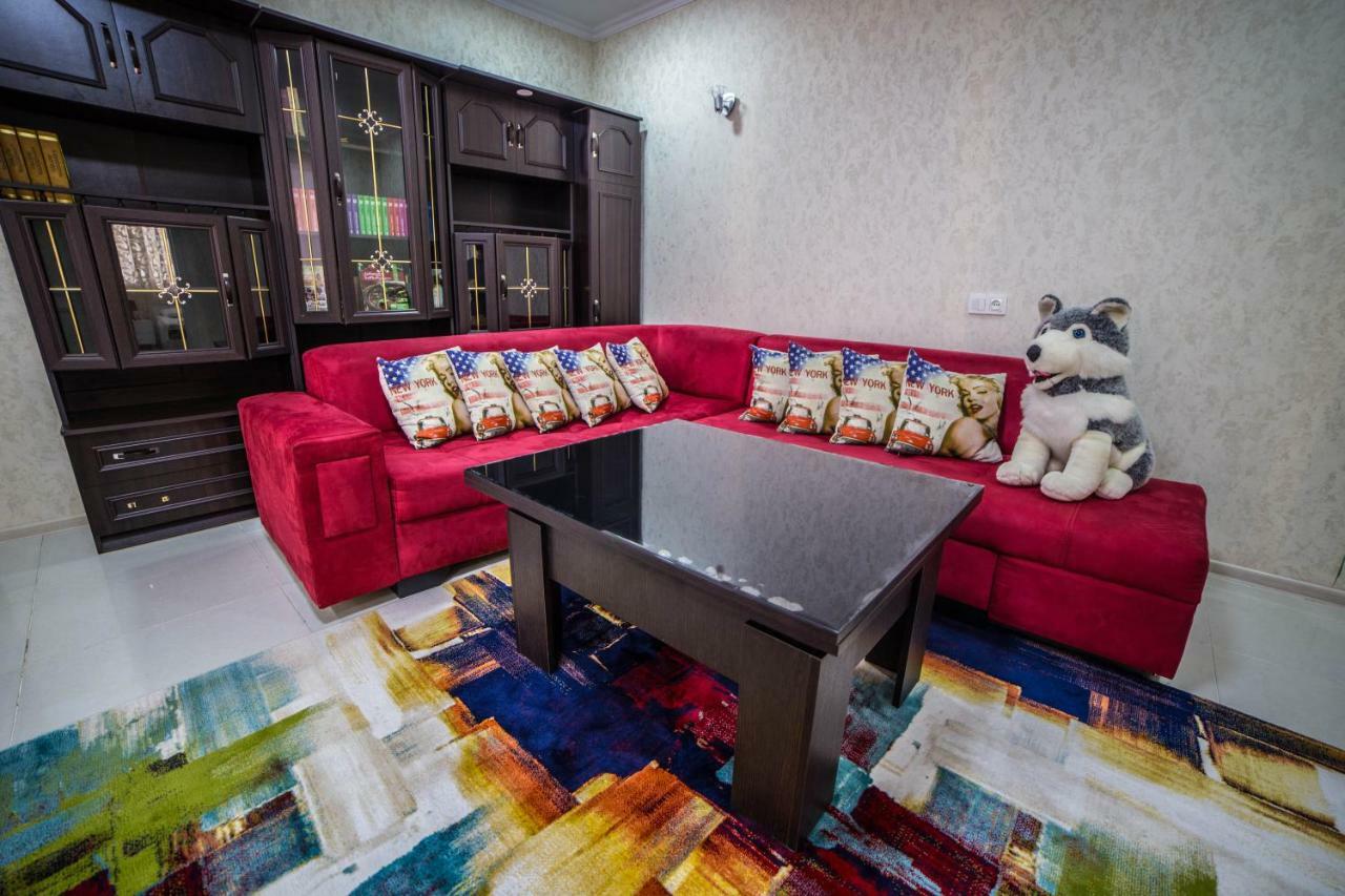 Guest House Theodora クタイシ エクステリア 写真