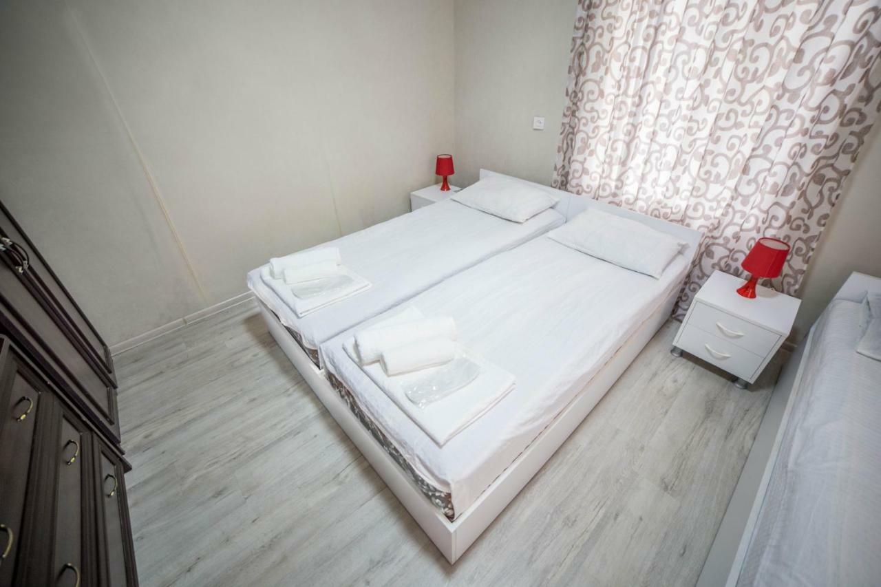 Guest House Theodora クタイシ エクステリア 写真